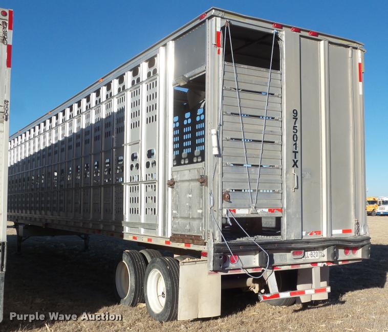image for item DA7605 1997 Barrett 97L9884 livestock trailer