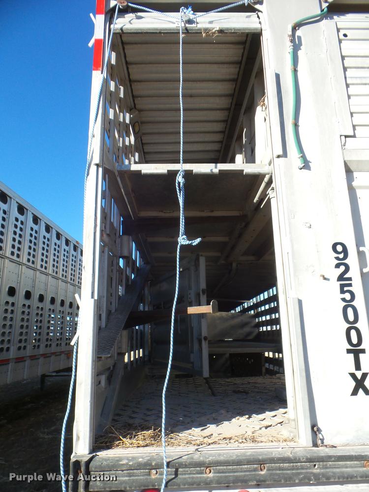 image for item DA7606 1992 Eby livestock trailer