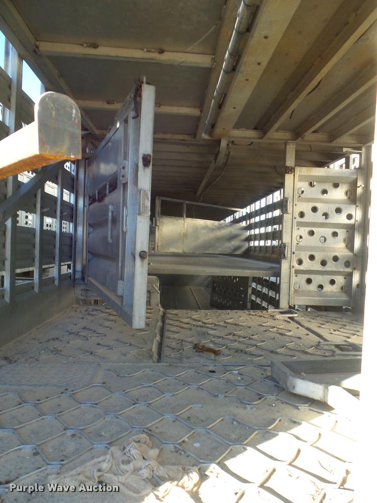 image for item DA7606 1992 Eby livestock trailer