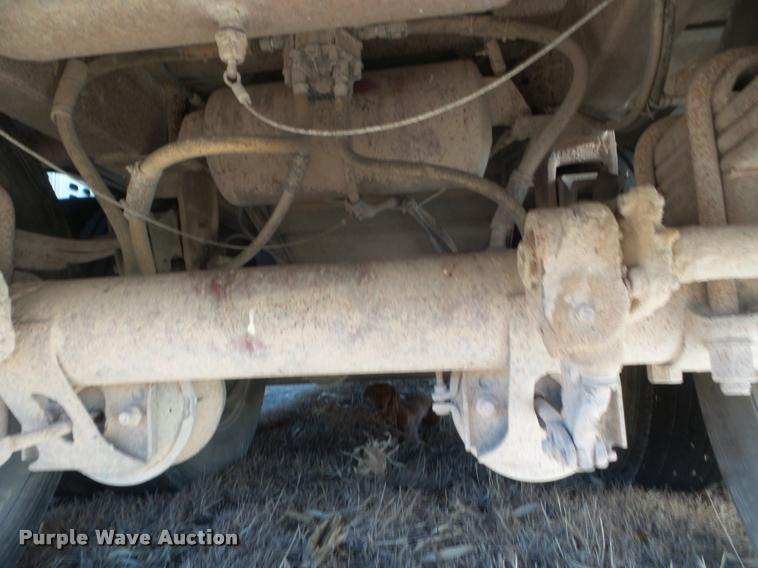 image for item DA7606 1992 Eby livestock trailer