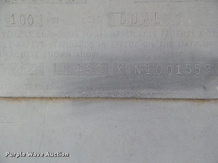 image for item DA7606 1992 Eby livestock trailer