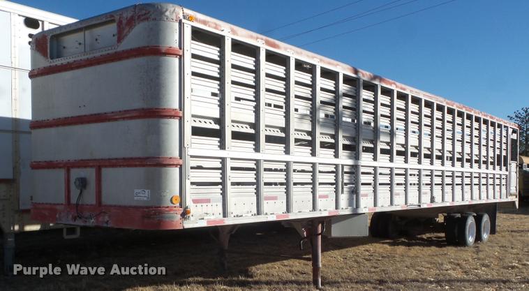 image for item DA7610 1976 Wilson livestock trailer