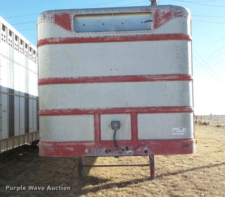 image for item DA7610 1976 Wilson livestock trailer