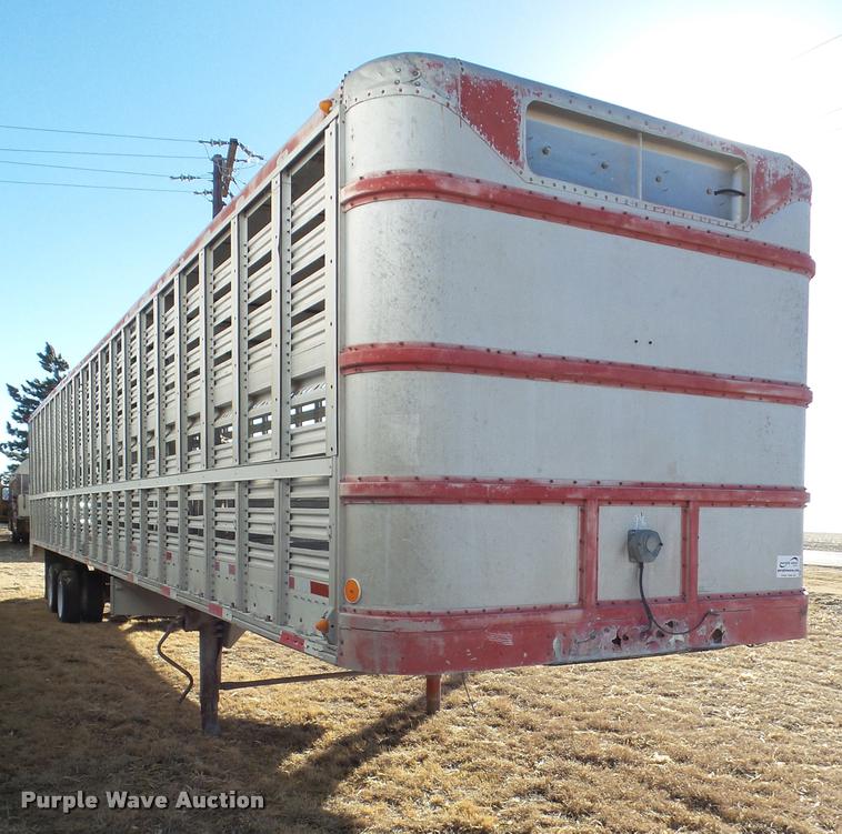 image for item DA7610 1976 Wilson livestock trailer