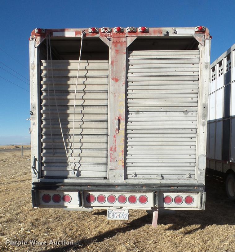 image for item DA7610 1976 Wilson livestock trailer