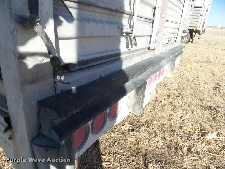 image for item DA7610 1976 Wilson livestock trailer