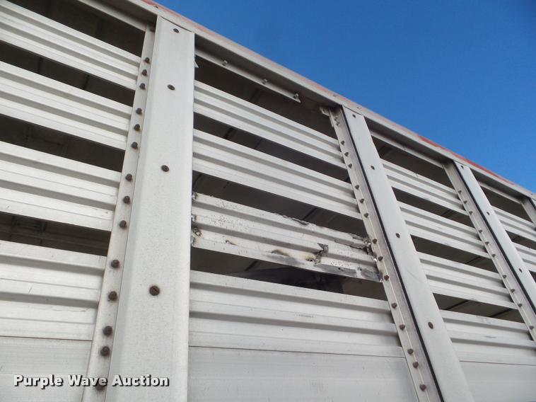 image for item DA7610 1976 Wilson livestock trailer