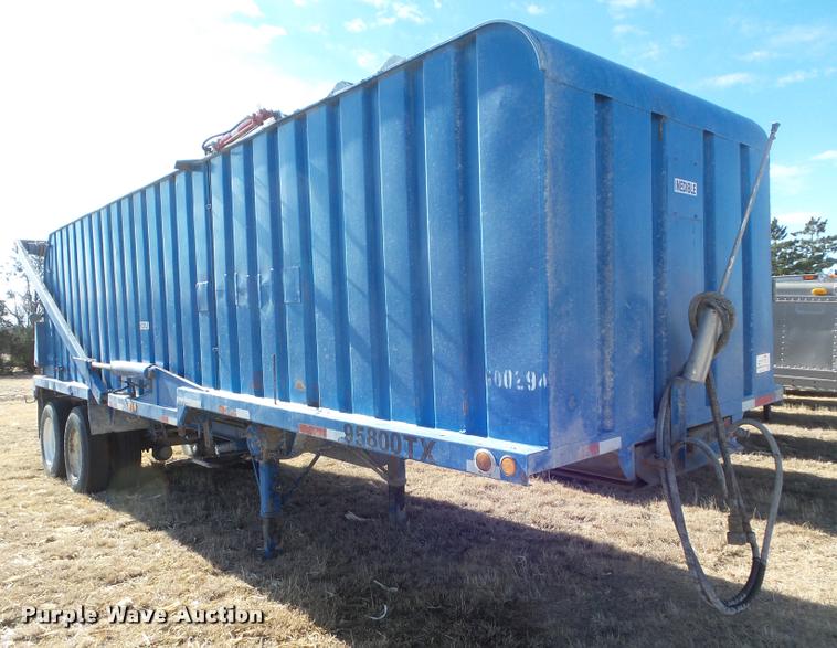 image for item DA7619 1995 Wabo refuse trailer