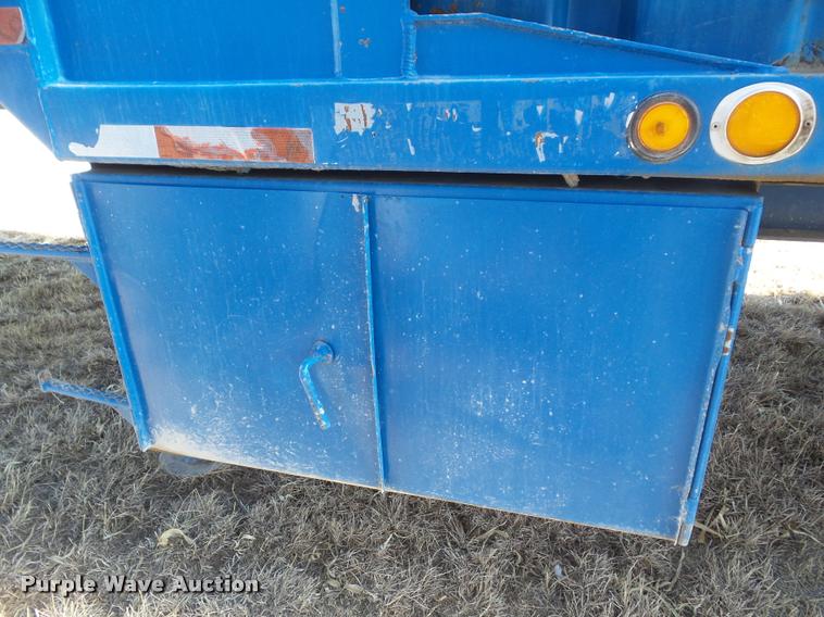 image for item DA7619 1995 Wabo refuse trailer