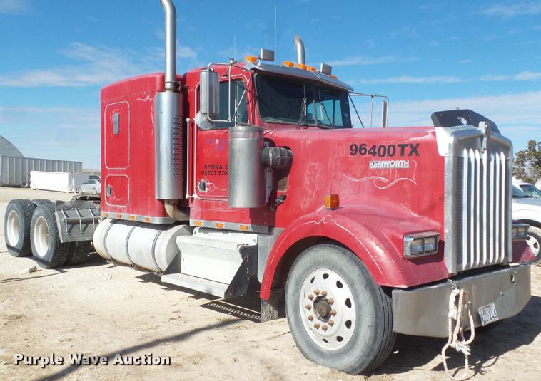image for item DA7620 1996 Kenworth W900 semi truck