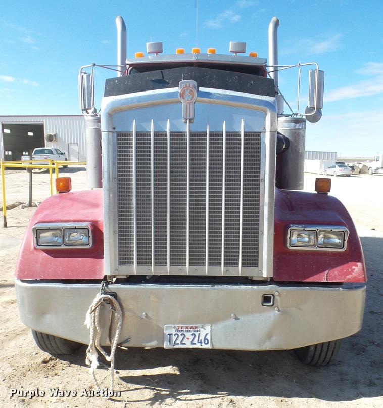 image for item DA7620 1996 Kenworth W900 semi truck