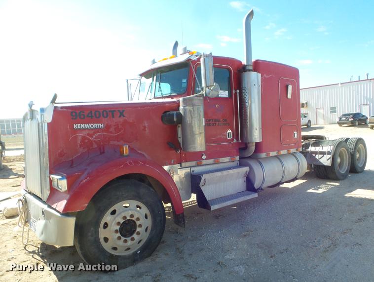 image for item DA7620 1996 Kenworth W900 semi truck