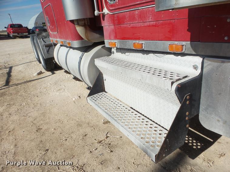 image for item DA7620 1996 Kenworth W900 semi truck