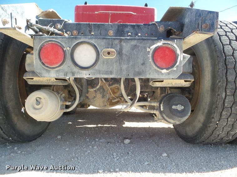 image for item DA7620 1996 Kenworth W900 semi truck