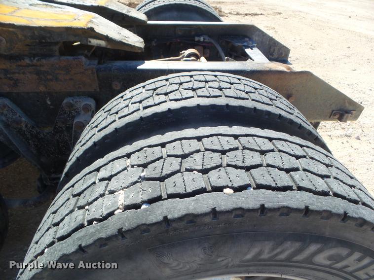 image for item DA7620 1996 Kenworth W900 semi truck