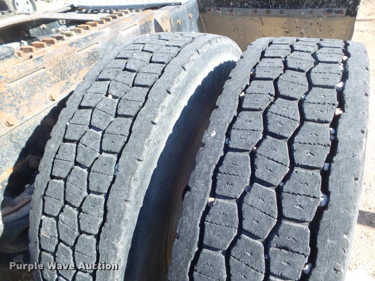 image for item DA7620 1996 Kenworth W900 semi truck