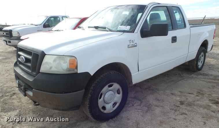 image for item DA7622 2005 Ford F150 SuperCab pickup truck