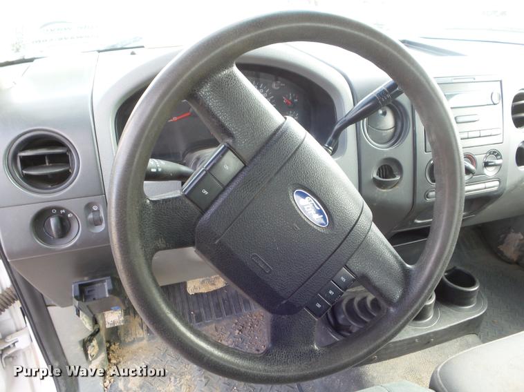 image for item DA7622 2005 Ford F150 SuperCab pickup truck