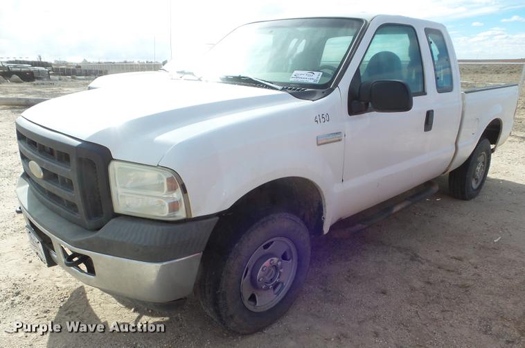 image for item DA7624 2006 Ford F250 Super Duty SuperCab pickup truck