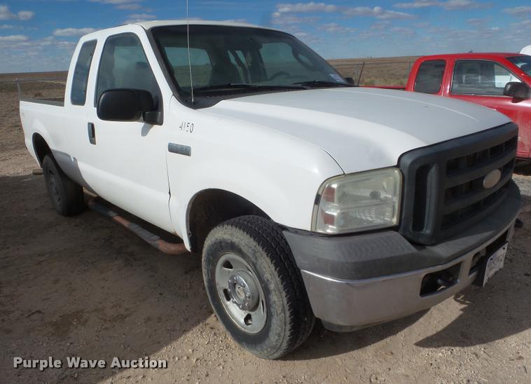 image for item DA7624 2006 Ford F250 Super Duty SuperCab pickup truck