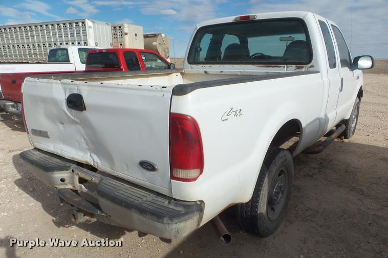 image for item DA7624 2006 Ford F250 Super Duty SuperCab pickup truck