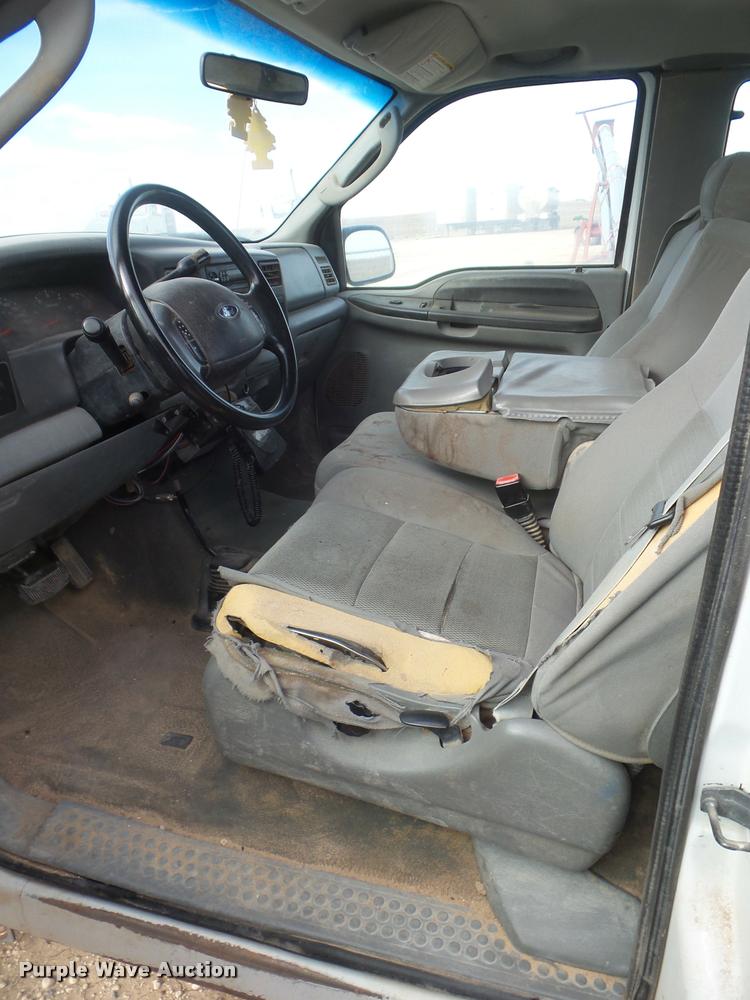 image for item DA7626 2004 Ford F250 Super Duty SuperCab pickup truck