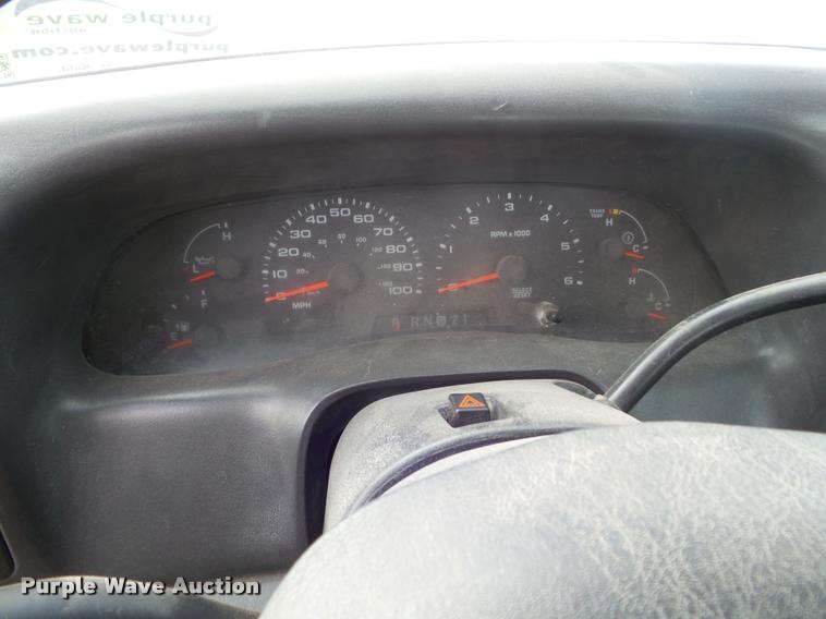 image for item DA7626 2004 Ford F250 Super Duty SuperCab pickup truck