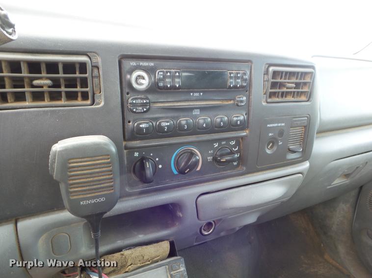 image for item DA7626 2004 Ford F250 Super Duty SuperCab pickup truck