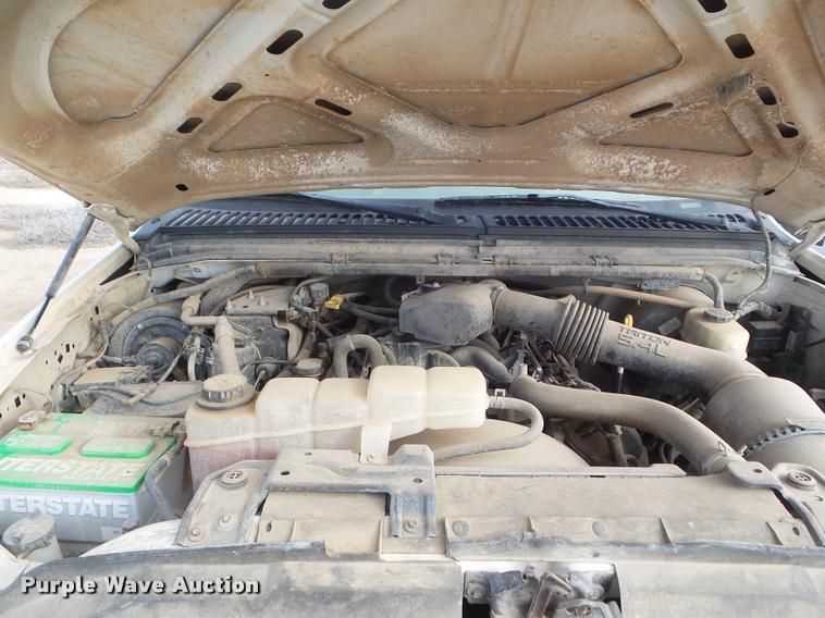 image for item DA7626 2004 Ford F250 Super Duty SuperCab pickup truck