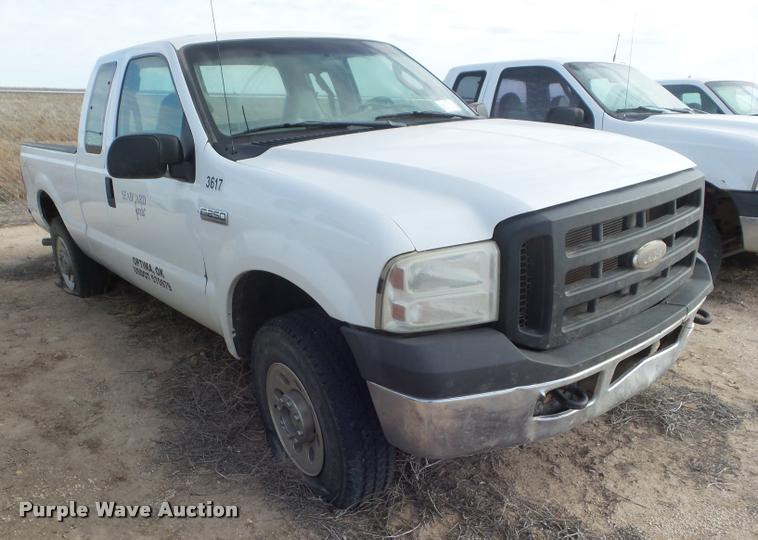 image for item DA7627 2007 Ford F250 Super Duty SuperCab pickup truck