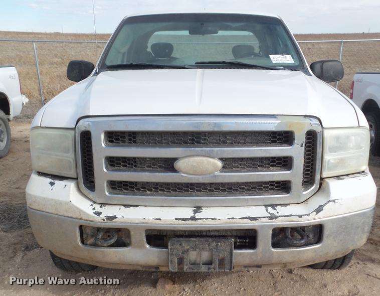 image for item DA7629 2005 Ford F250 Super Duty SuperCab pickup truck