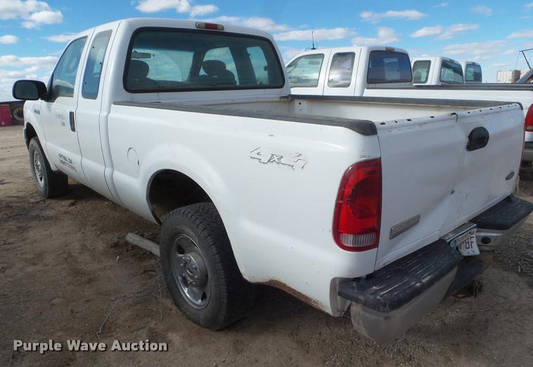 image for item DA7629 2005 Ford F250 Super Duty SuperCab pickup truck