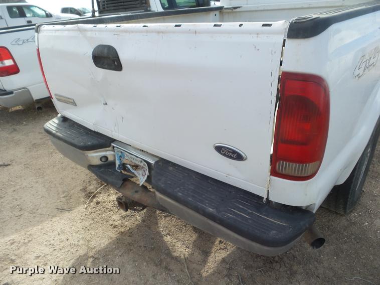 image for item DA7629 2005 Ford F250 Super Duty SuperCab pickup truck