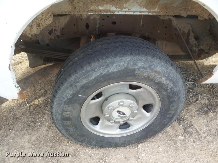 image for item DA7629 2005 Ford F250 Super Duty SuperCab pickup truck