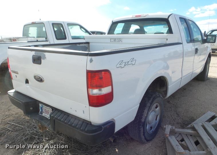 image for item DA7631 2005 Ford F150 SuperCab pickup truck