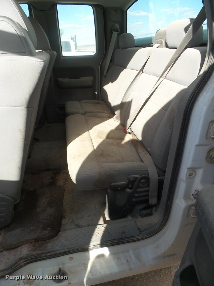 image for item DA7631 2005 Ford F150 SuperCab pickup truck