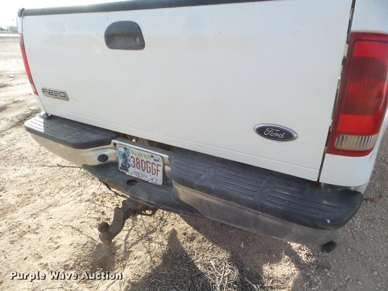 image for item DA7632 2006 Ford F250 Super Duty SuperCab pickup truck