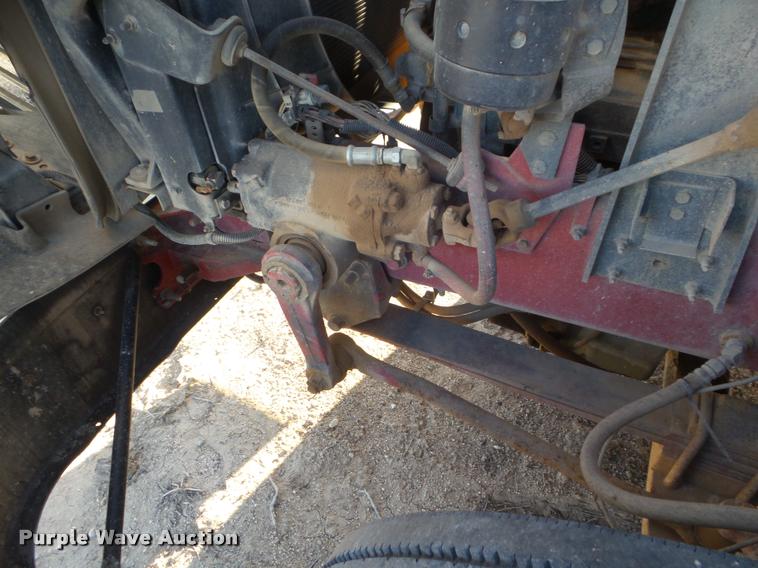 image for item DA7636 2002 International 9200i semi truck