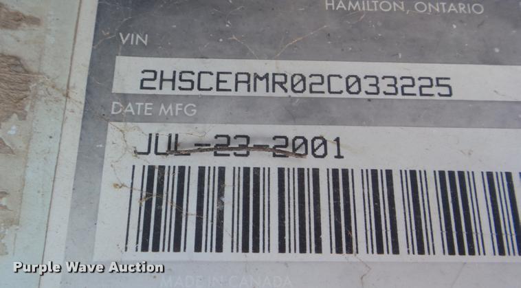 image for item DA7636 2002 International 9200i semi truck