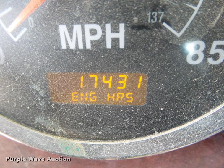 image for item DA7641 2005 International 9200i semi truck