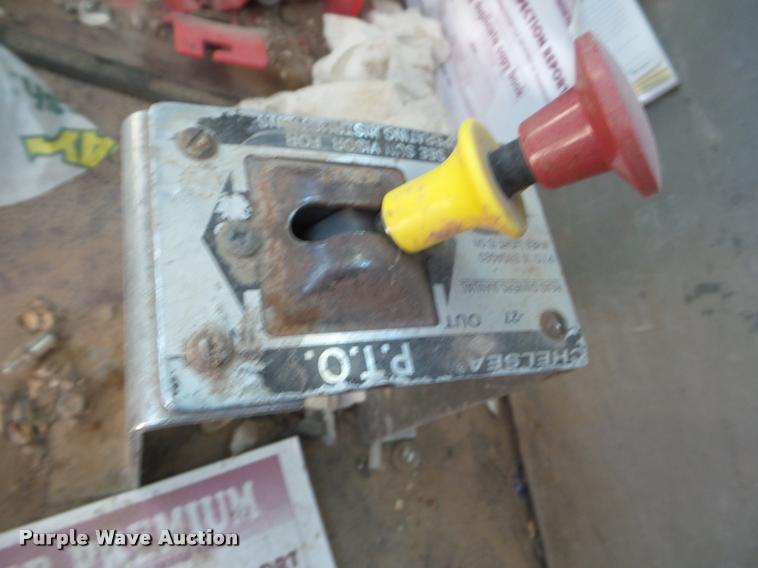 image for item DA7641 2005 International 9200i semi truck