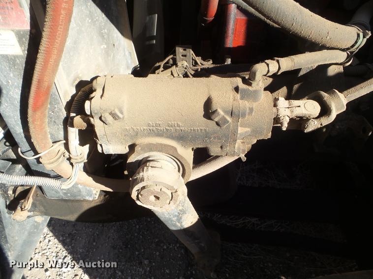 image for item DA7641 2005 International 9200i semi truck