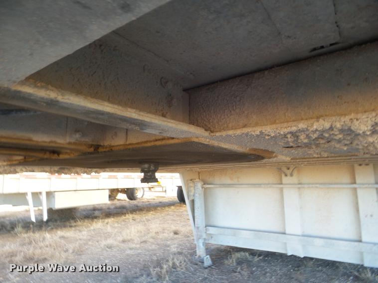 image for item DA7646 1996 Eby livestock trailer