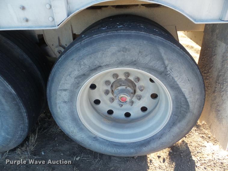 image for item DA7646 1996 Eby livestock trailer