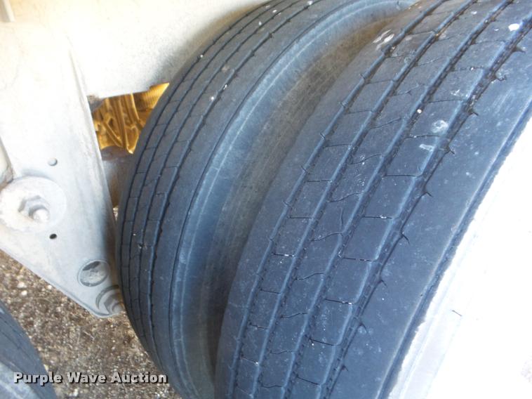 image for item DA7646 1996 Eby livestock trailer