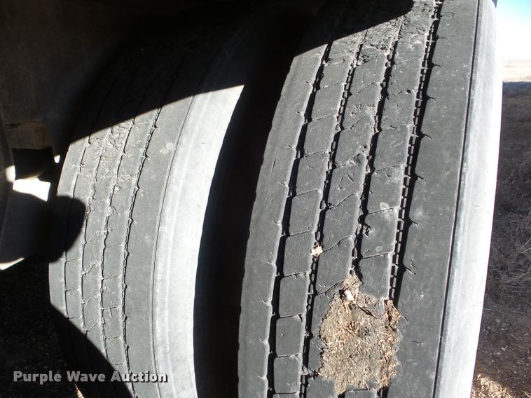 image for item DA7646 1996 Eby livestock trailer