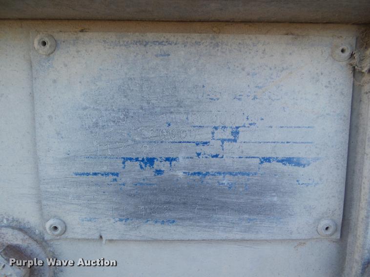 image for item DA7646 1996 Eby livestock trailer