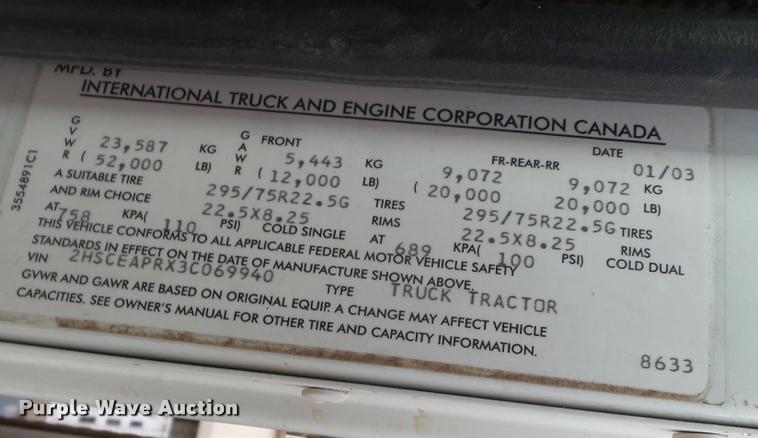 image for item DA7657 2003 International 9200i semi truck