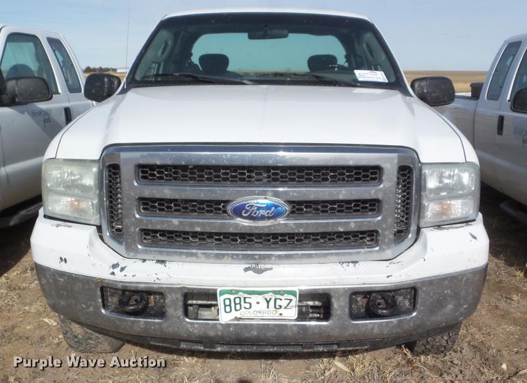 image for item DA7660 2005 Ford F250 Super Duty SuperCab pickup truck