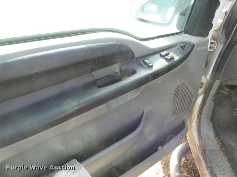 image for item DA7660 2005 Ford F250 Super Duty SuperCab pickup truck